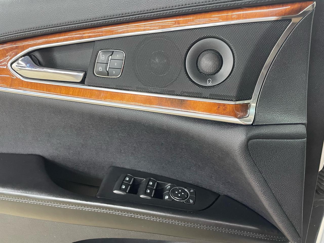 2016 Lincoln MKX AWD 4DR RESERVE Photo12