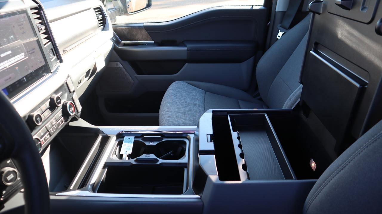 2025 Ford F-350 Super Duty SRW XLT Photo5
