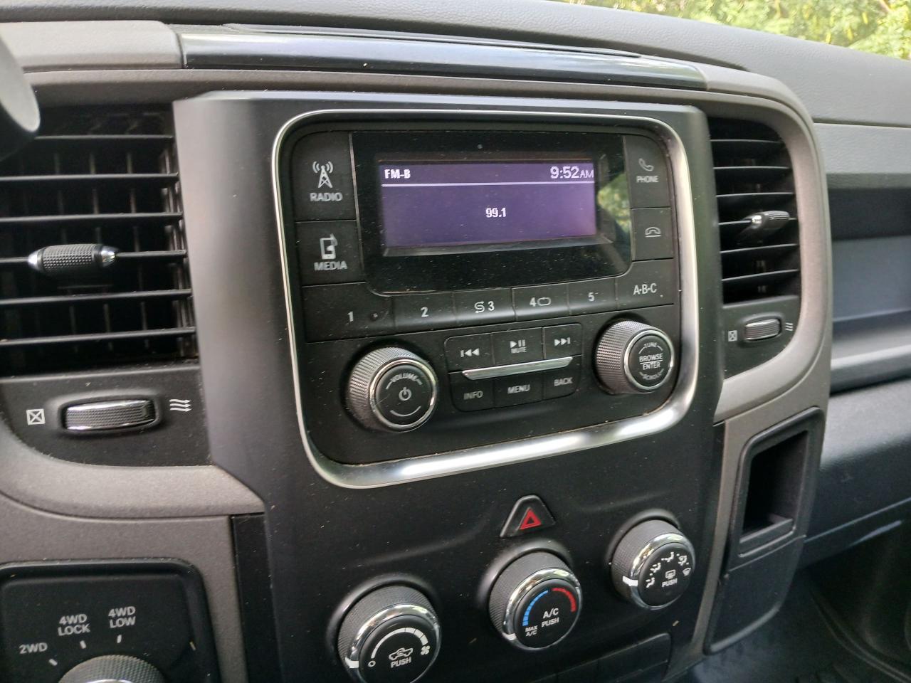 2017 RAM 1500 ST - Photo #19