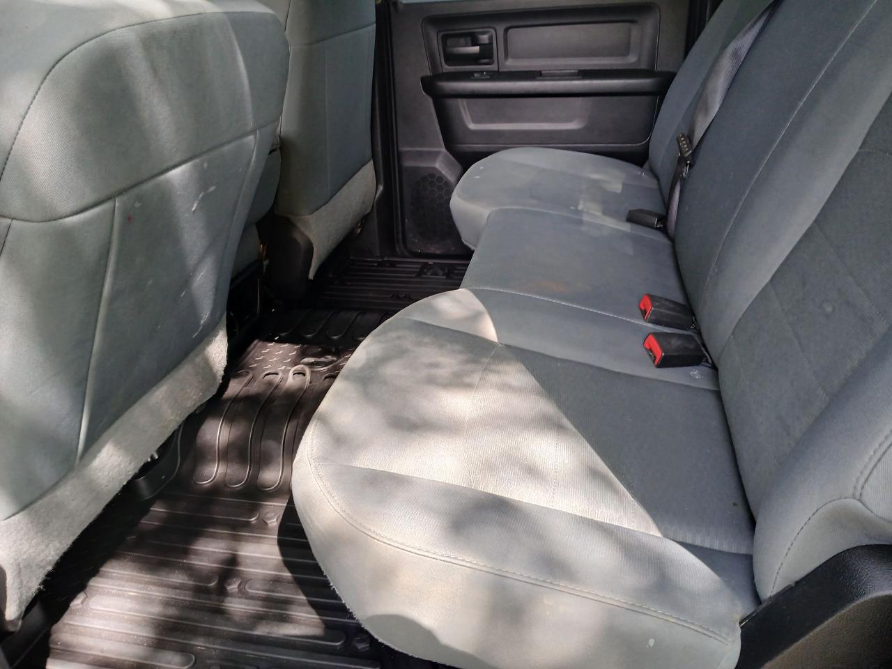 2017 RAM 1500 ST - Photo #18