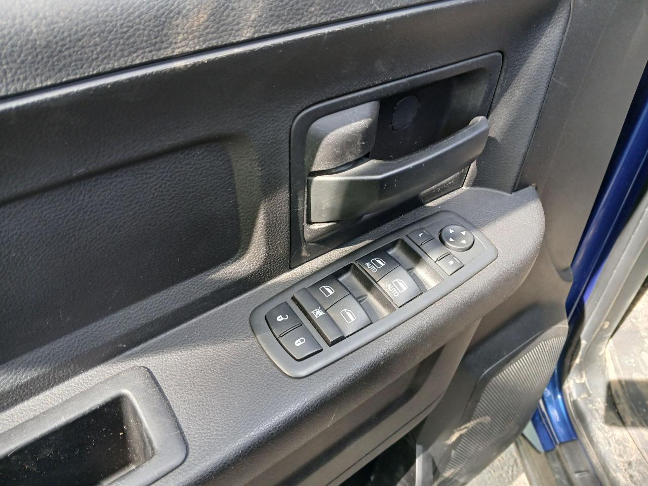 2017 RAM 1500 ST - Photo #17