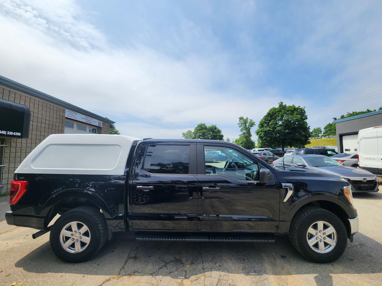 2021 Ford F-150 XLT l Clean Carfax l No Accident l Mint Condition - Photo #5