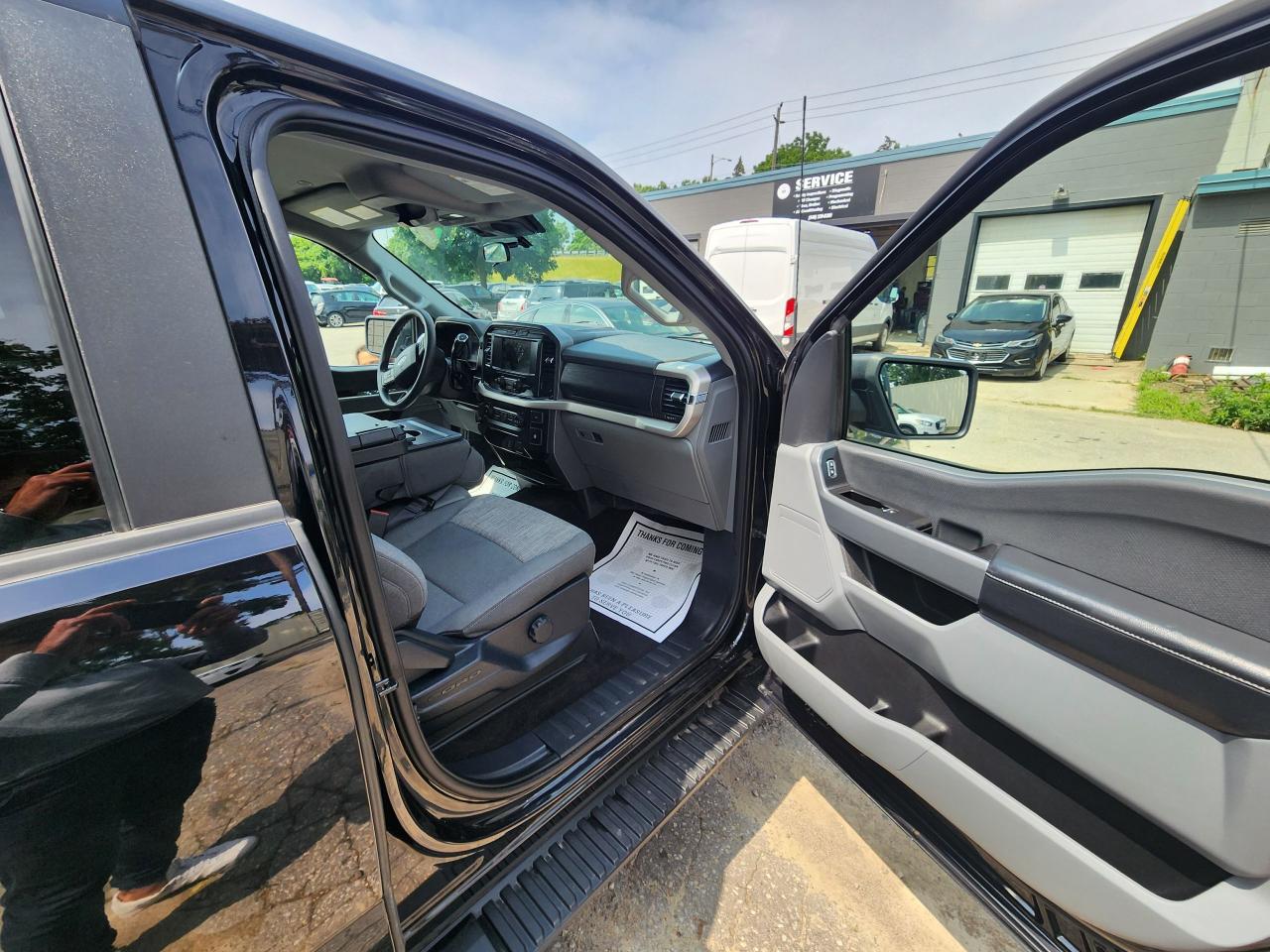 2021 Ford F-150 XLT l Clean Carfax l No Accident l Mint Condition - Photo #13