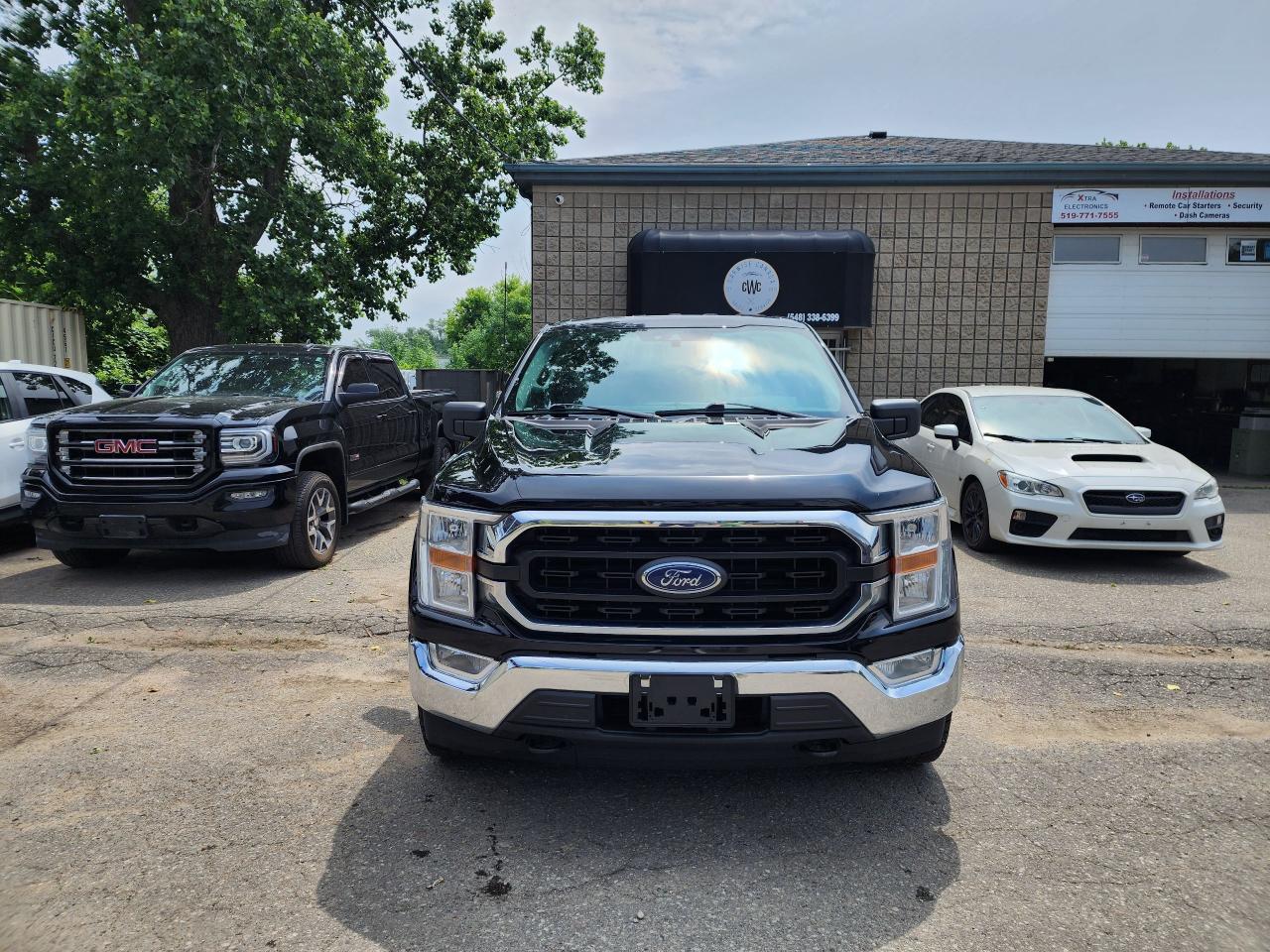 2021 Ford F-150 XLT l Clean Carfax l No Accident l Mint Condition - Photo #2