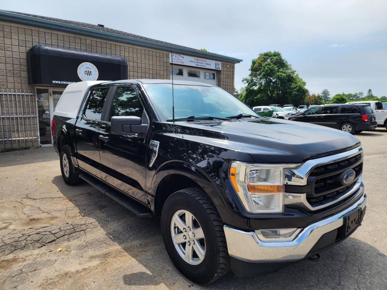 2021 Ford F-150 XLT l Clean Carfax l No Accident l Mint Condition