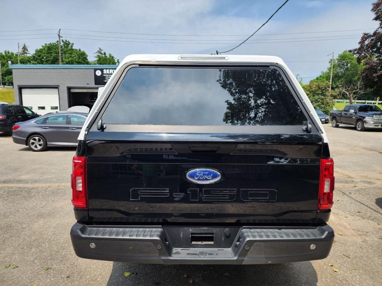 2021 Ford F-150 XLT l Clean Carfax l No Accident l Mint Condition