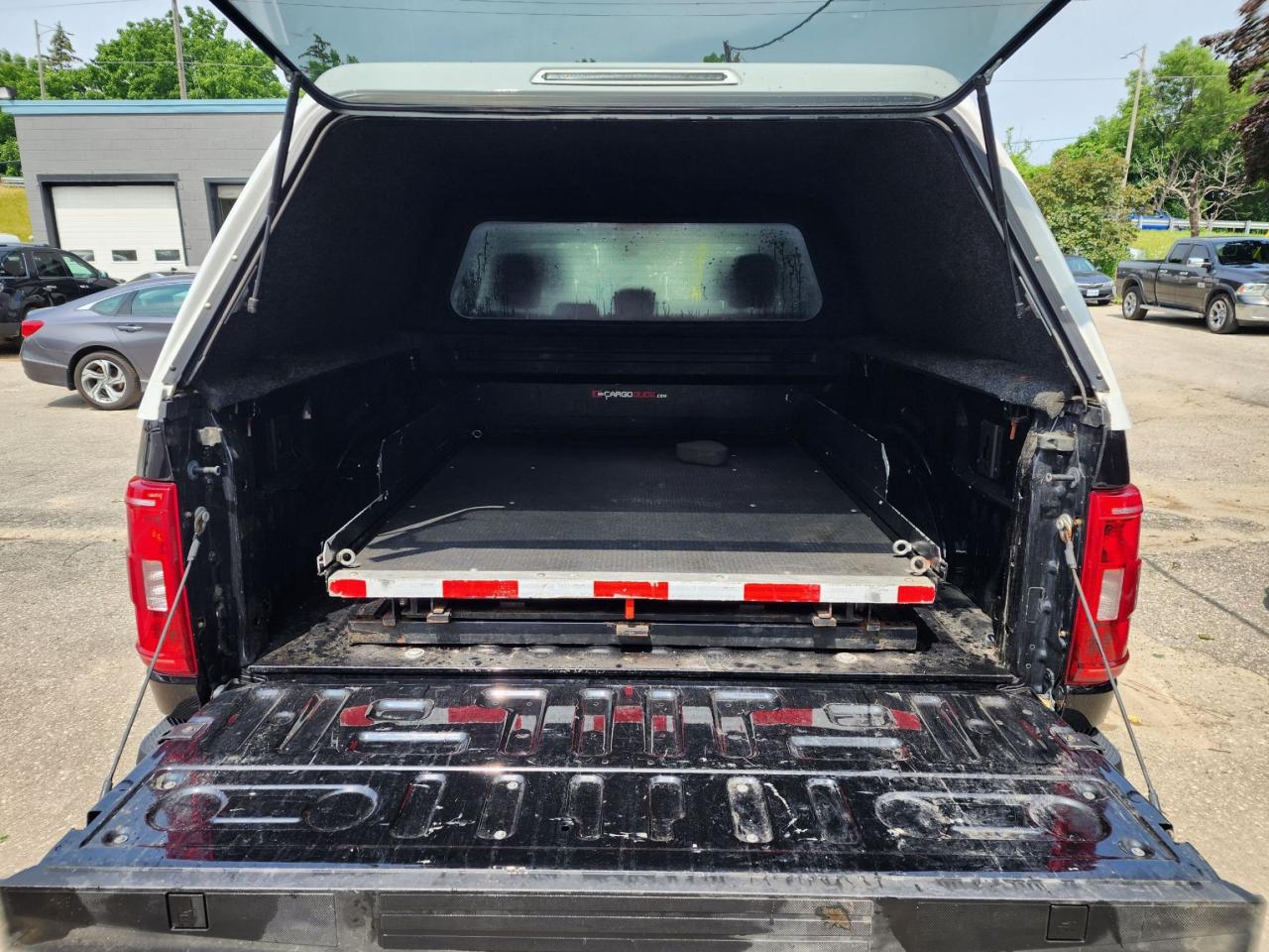 2021 Ford F-150 XLT l Clean Carfax l No Accident l Mint Condition