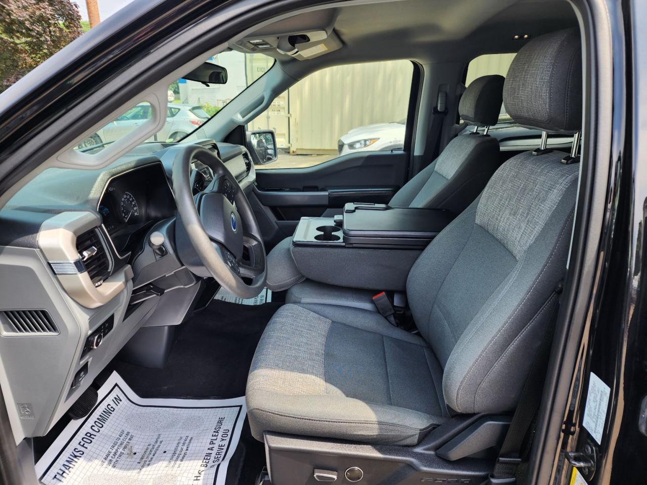 2021 Ford F-150 XLT l Clean Carfax l No Accident l Mint Condition