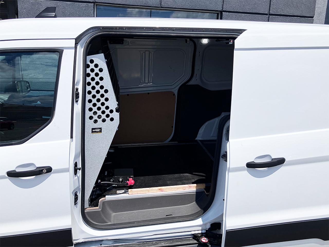 2021 Ford Transit Connect XLT|DUAL SLIDING DOORS|REARCAM|2000WPOWER INVERTER - Photo #10