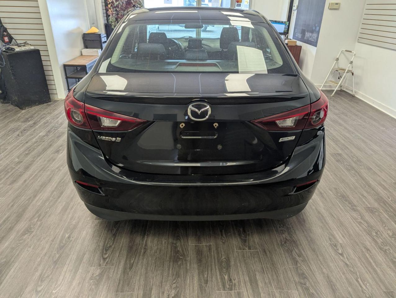 2014 Mazda MAZDA3 GS-SKY