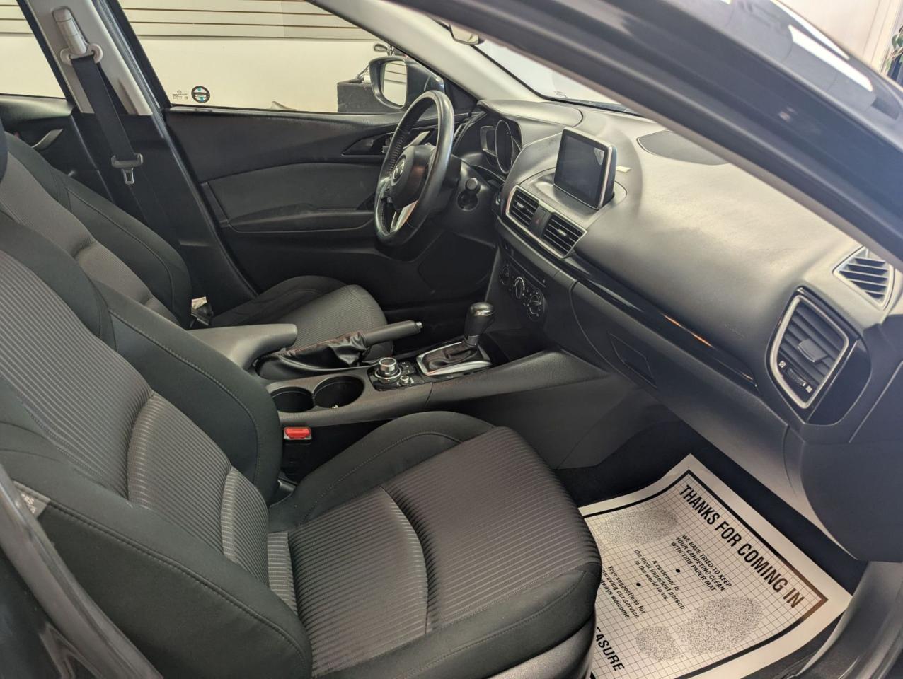 2014 Mazda MAZDA3 GS-SKY