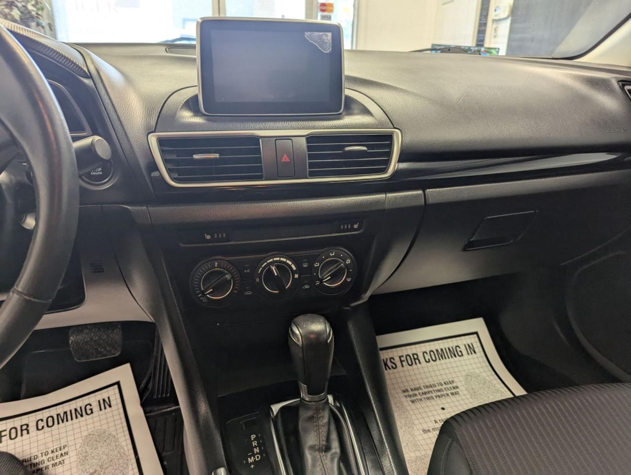 2014 Mazda MAZDA3 GS-SKY