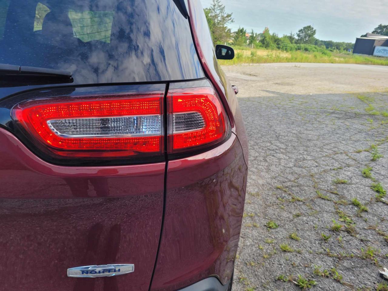 2018 Jeep Cherokee North Photo24