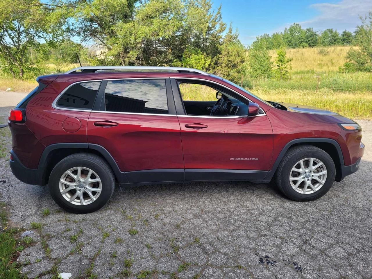 2018 Jeep Cherokee North Photo22