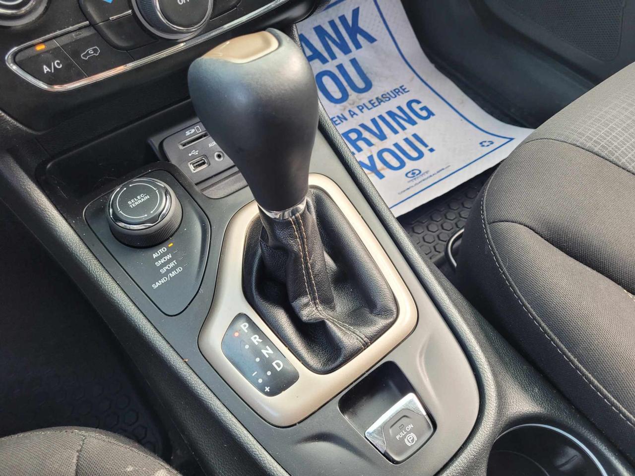 2018 Jeep Cherokee North Photo34