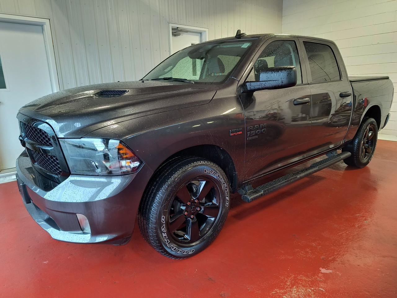 2023 RAM 1500 Classic EXPRESS