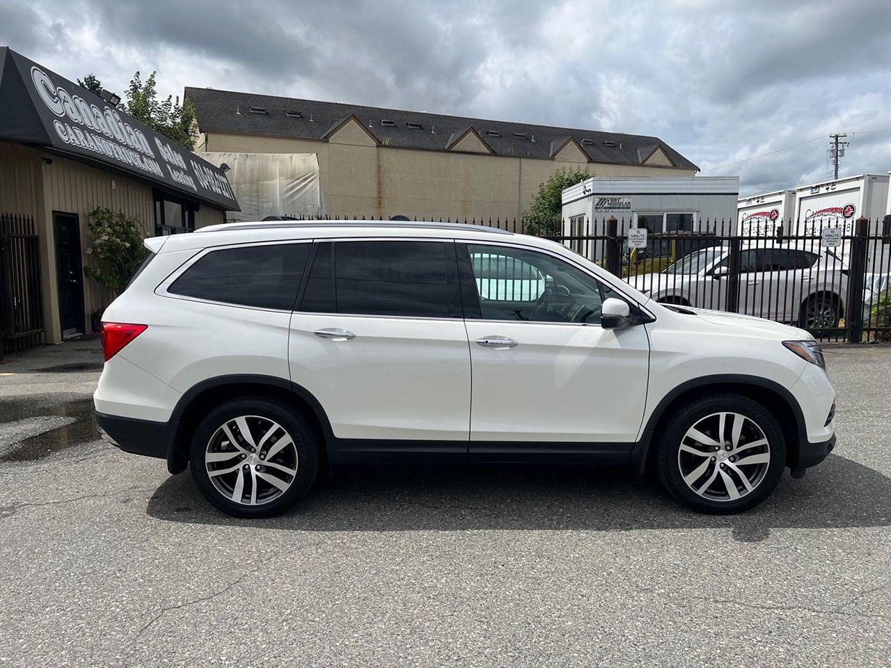 2018 Honda Pilot Touring AWD Photo33