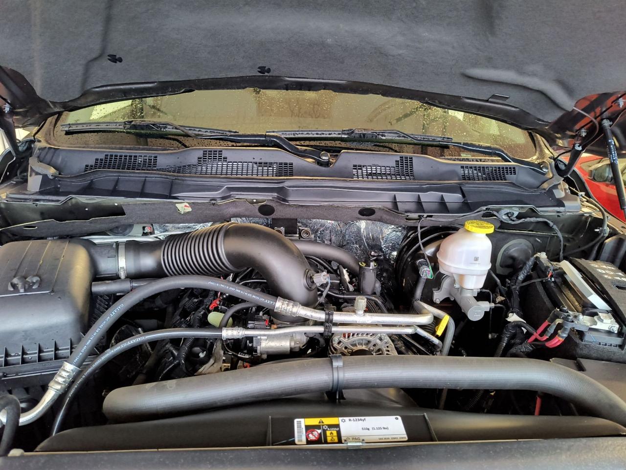 2023 RAM 1500 Classic EXPRESS Photo3