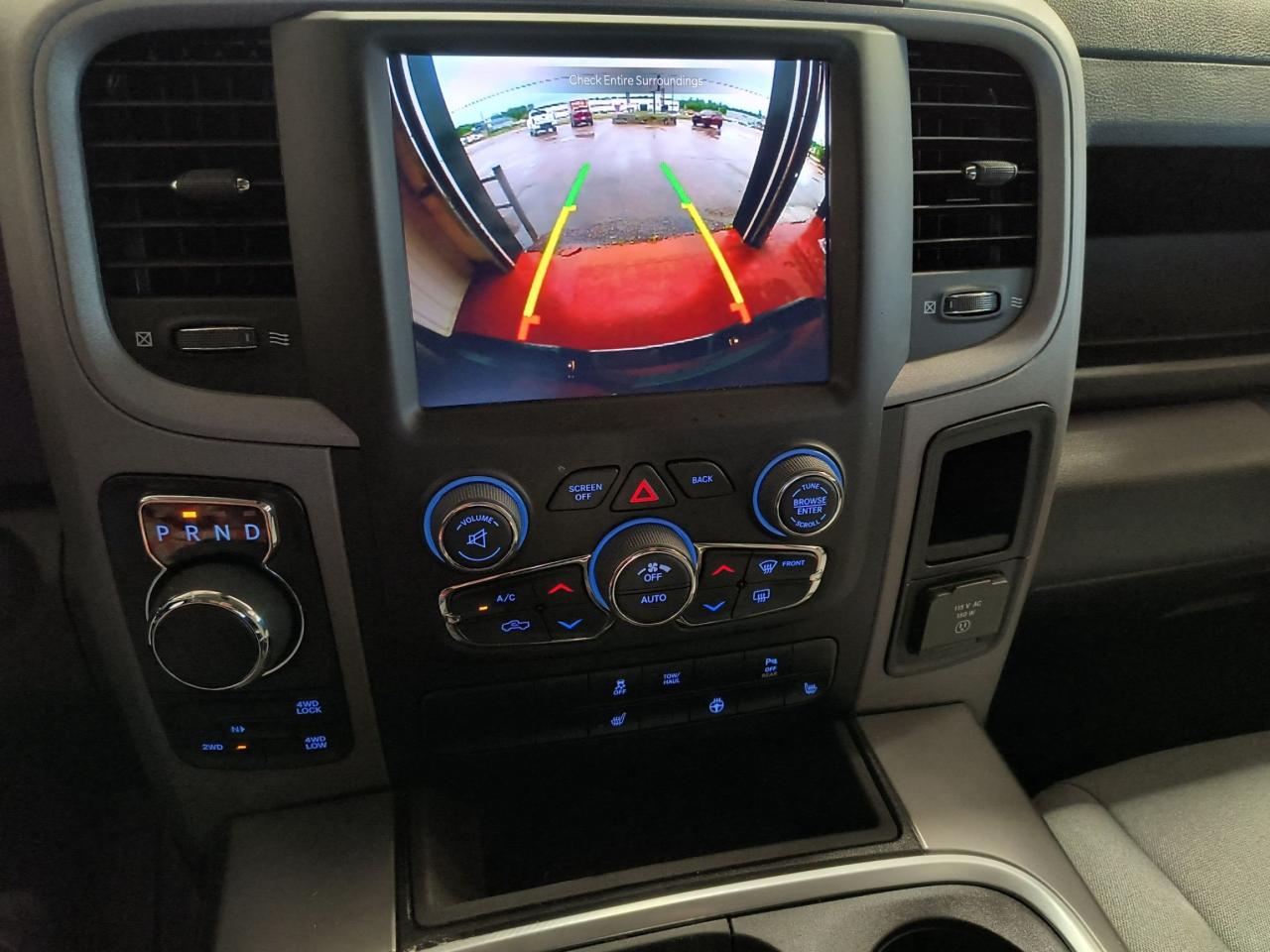 2023 RAM 1500 Classic EXPRESS Photo