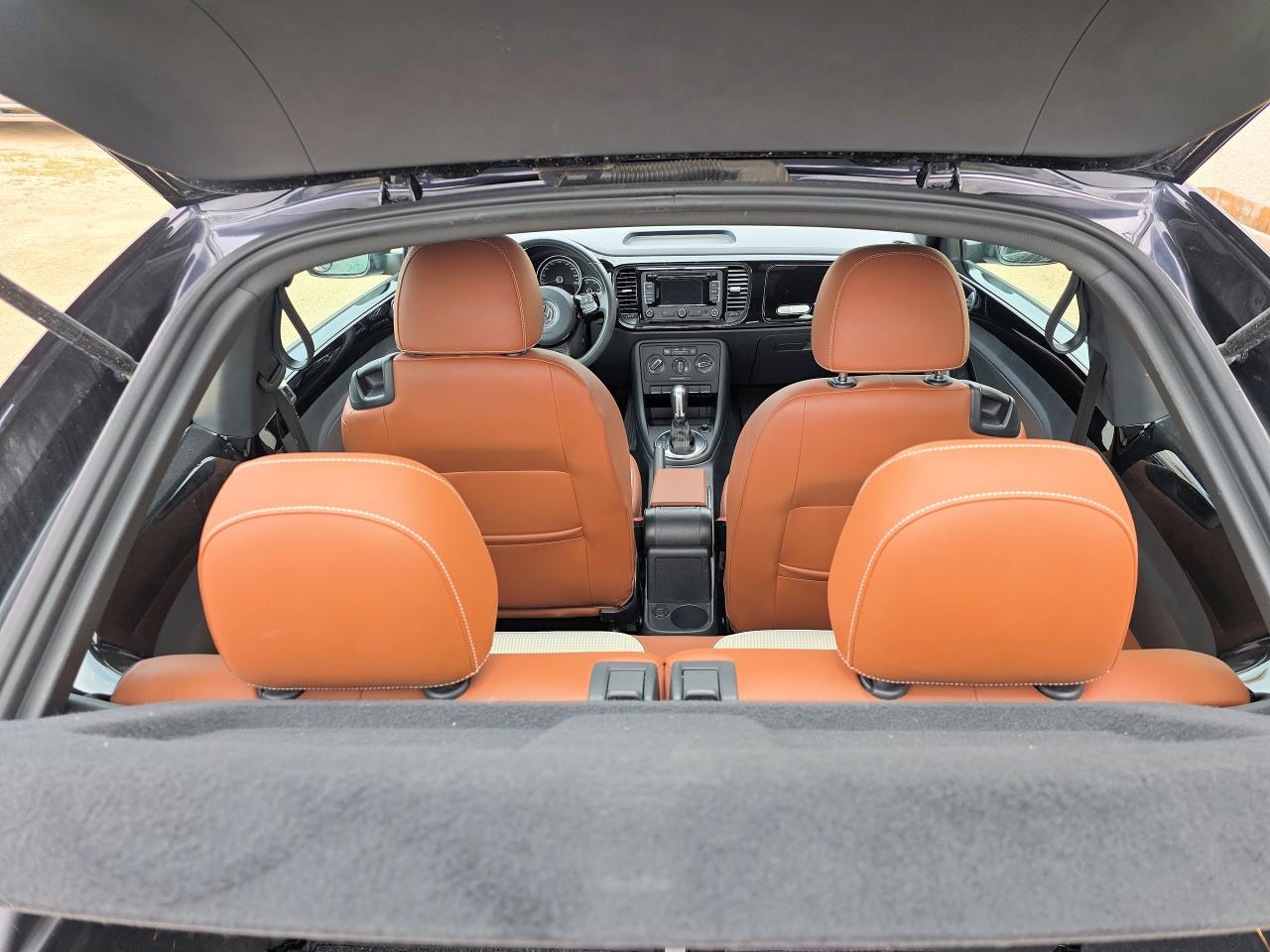 2015 Volkswagen Beetle Comfortline | Sunroof | Low KM - Photo #6
