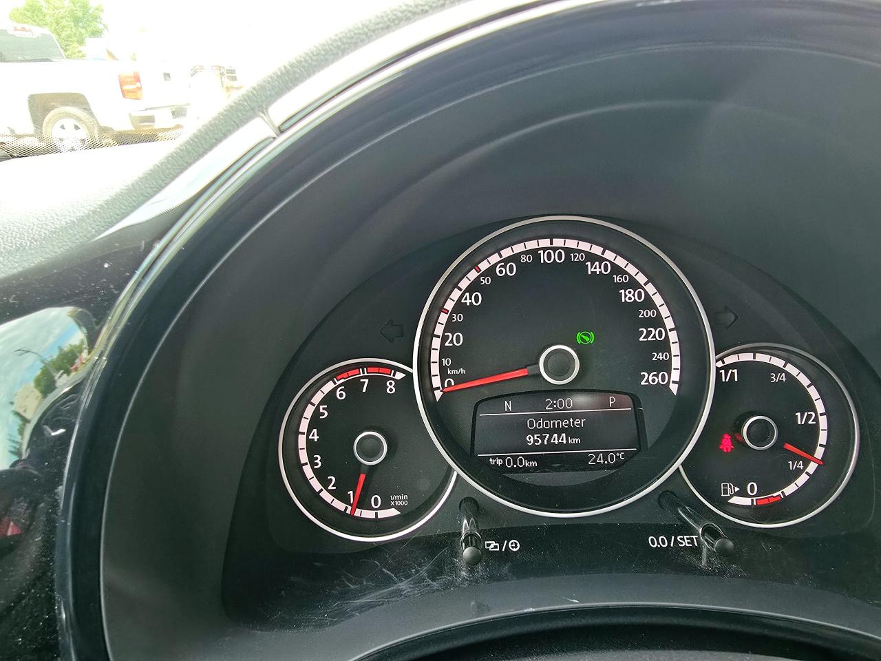 2015 Volkswagen Beetle Comfortline | Sunroof | Low KM - Photo #9
