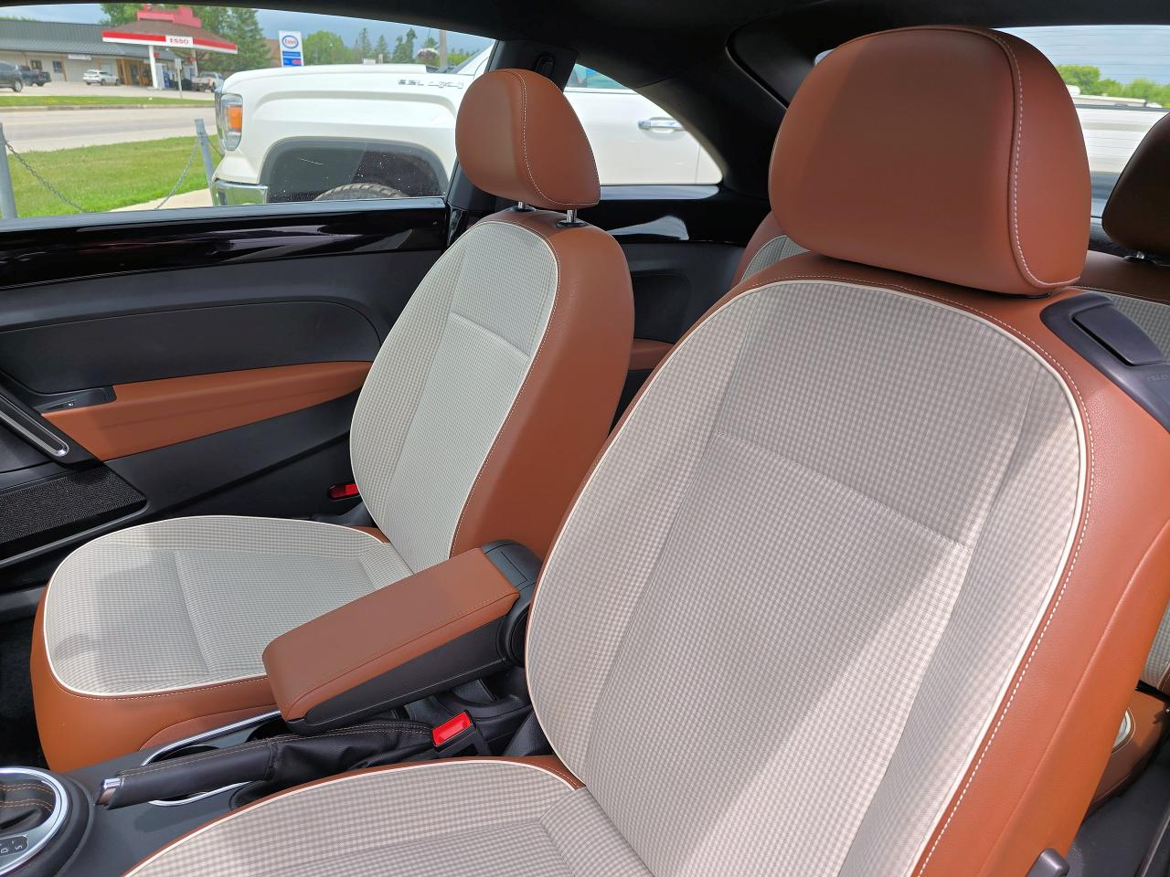 2015 Volkswagen Beetle Comfortline | Sunroof | Low KM - Photo #7