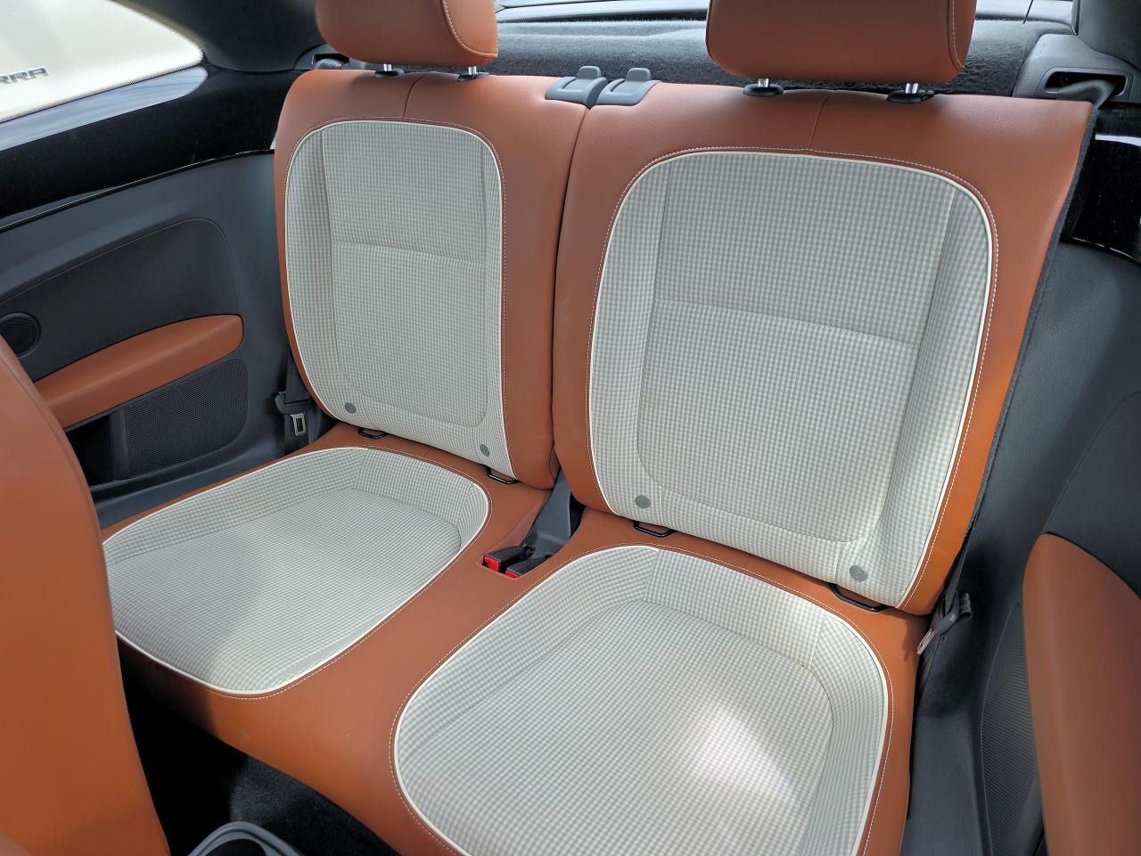 2015 Volkswagen Beetle Comfortline | Sunroof | Low KM - Photo #8