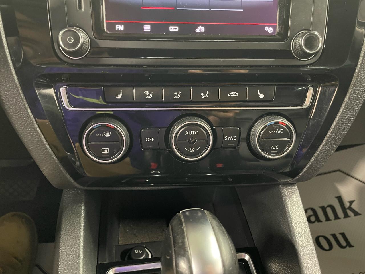 2017 Volkswagen Jetta 4dr 1.8 TSI Auto Highline Photo17