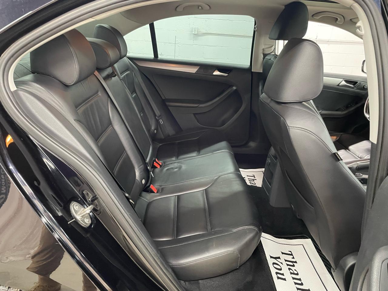 2017 Volkswagen Jetta 4dr 1.8 TSI Auto Highline Photo18