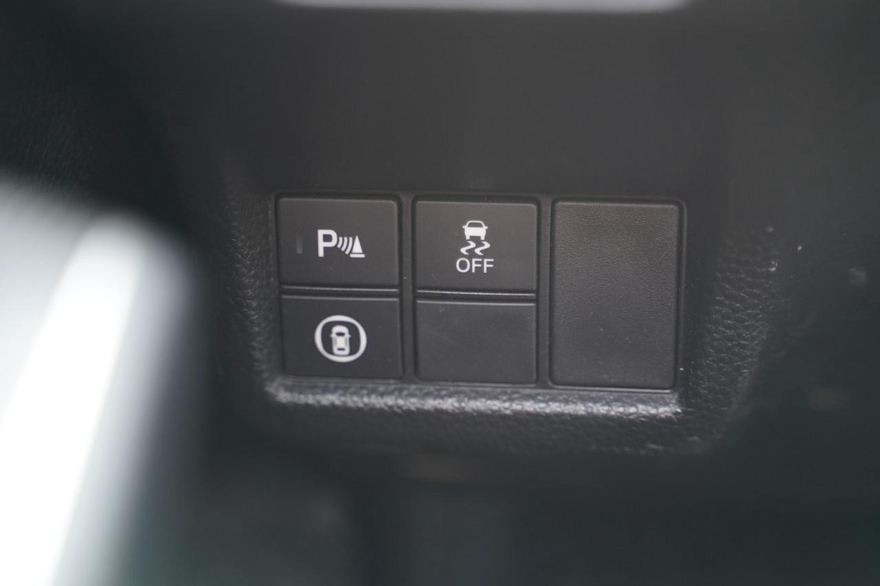 12695712