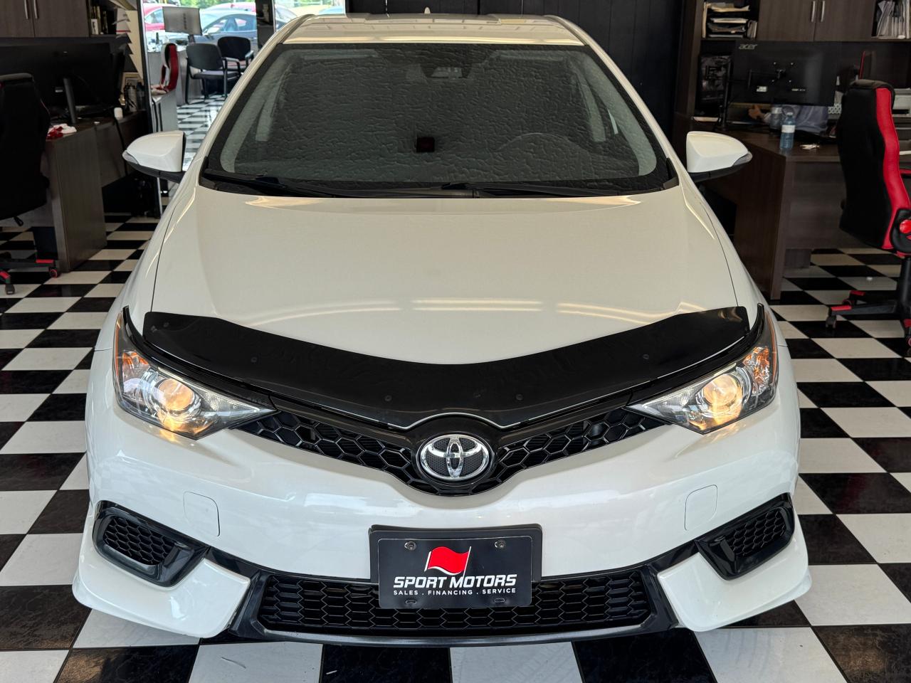 2017 Toyota Corolla iM Hatchback+New Tires+Alloys+Brakes+CLEAN CARFAX Photo11