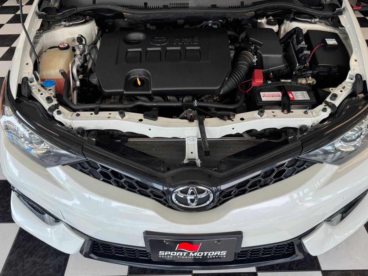 2017 Toyota Corolla iM Hatchback+New Tires+Alloys+Brakes+CLEAN CARFAX Photo12