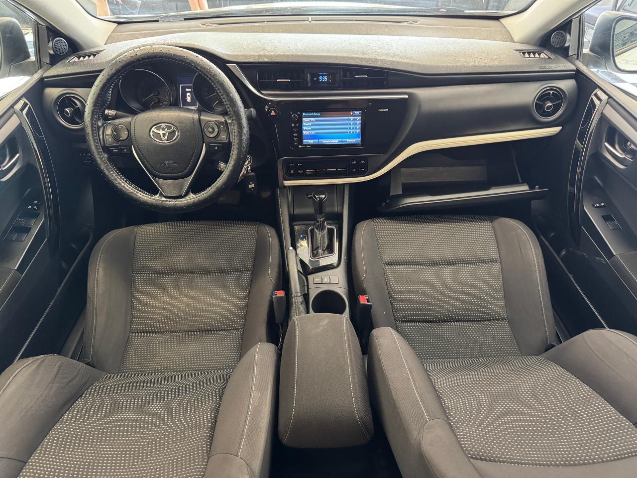 2017 Toyota Corolla iM Hatchback+New Tires+Alloys+Brakes+CLEAN CARFAX Photo2