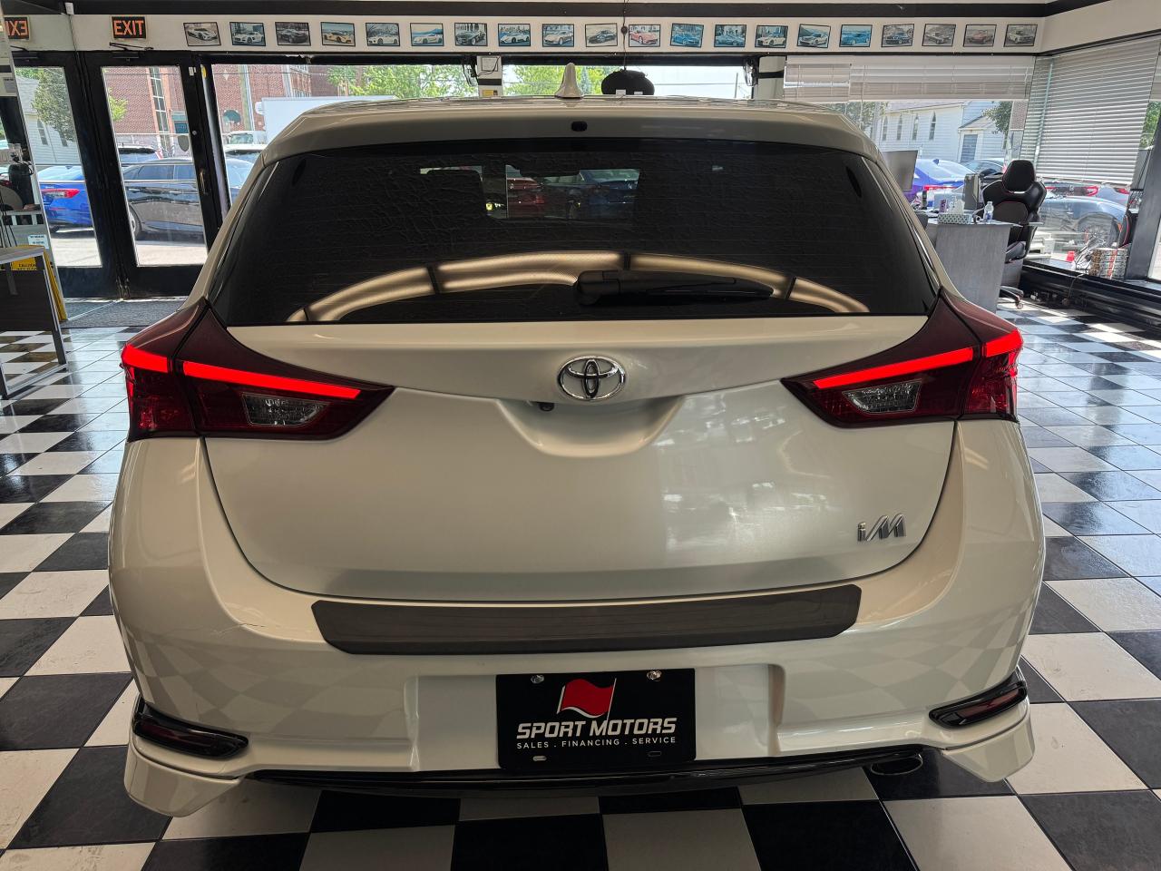 2017 Toyota Corolla iM Hatchback+New Tires+Alloys+Brakes+CLEAN CARFAX Photo8