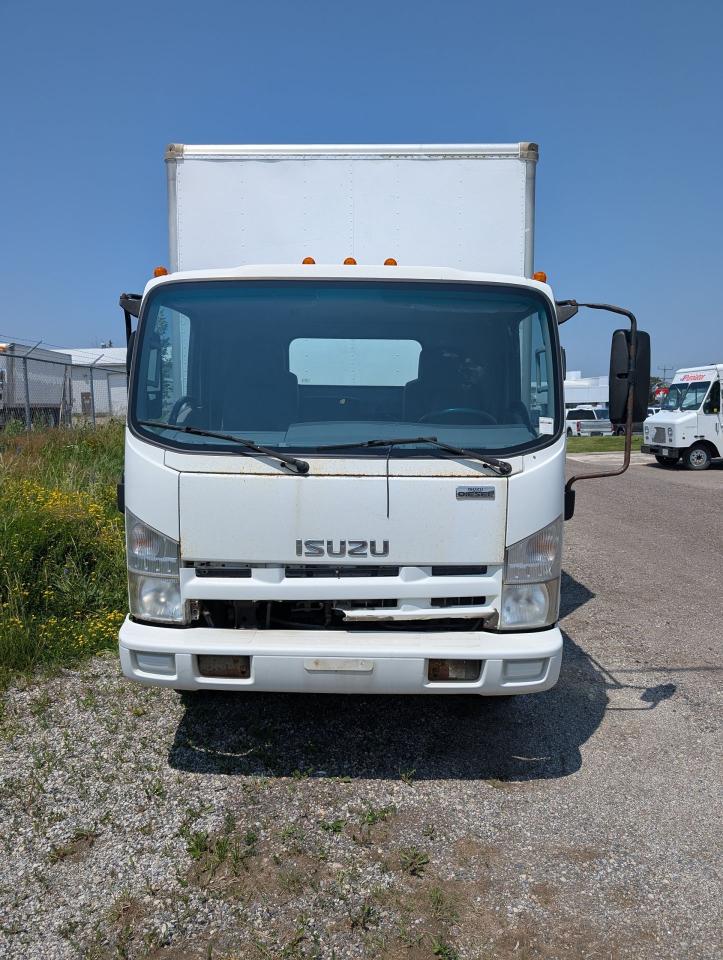 2014 Isuzu NQR 150" WB WHITE CAB Photo