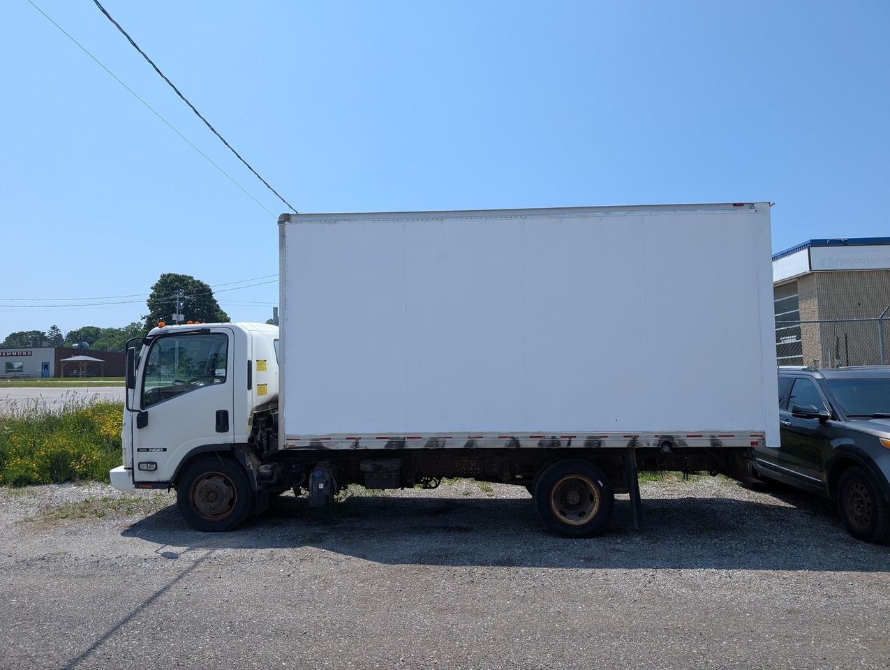 2014 Isuzu NQR 150" WB White Cab Cube Van Photo3
