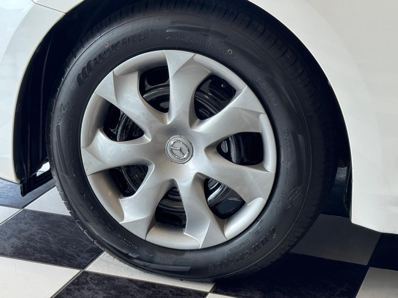 2016 Mazda MAZDA3 GX+New Tires+Brakes+Camera+A/C+CLEAN CARFAX Photo48