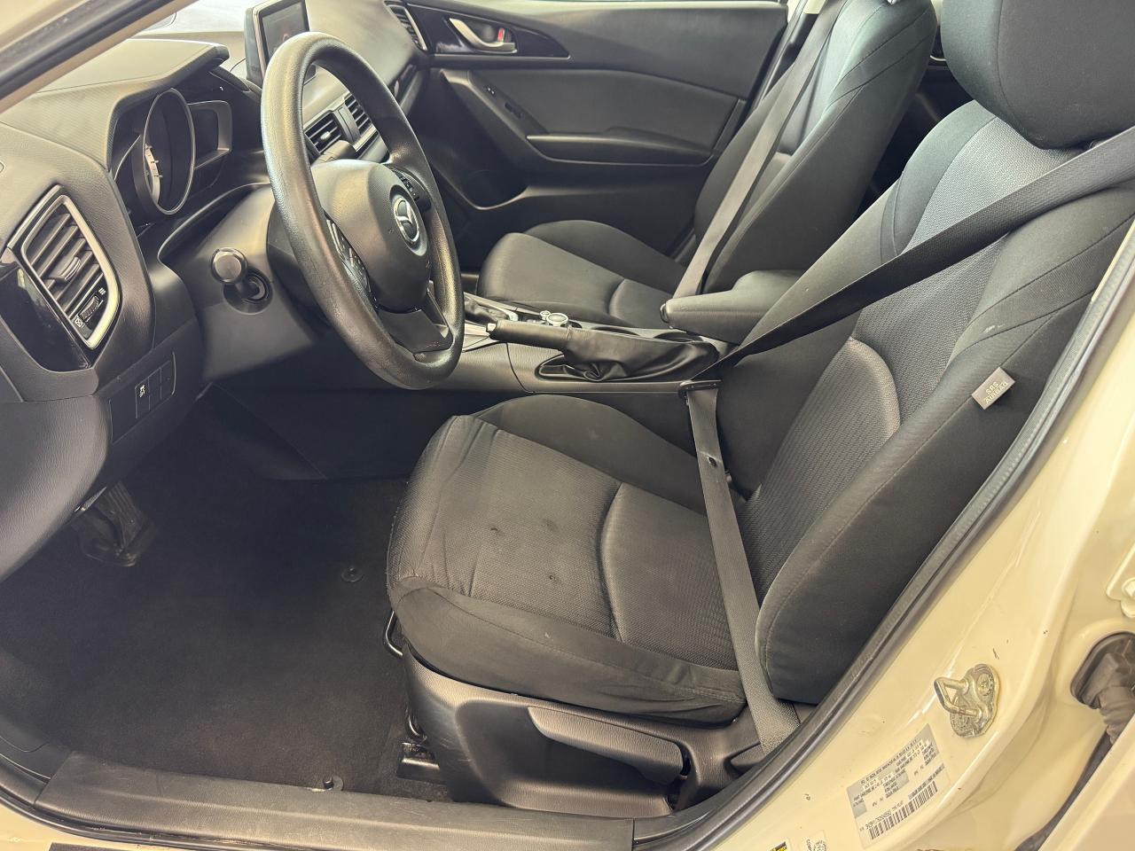 2016 Mazda MAZDA3 GX+New Tires+Brakes+Camera+A/C+CLEAN CARFAX Photo19
