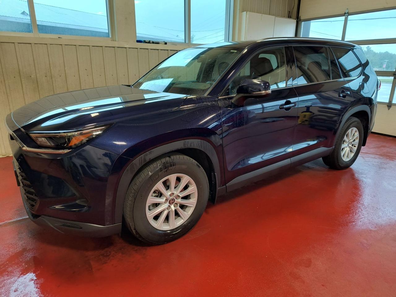 Used 2024 Toyota Grand Highlander HYBRID XLE for sale in Pembroke, ON