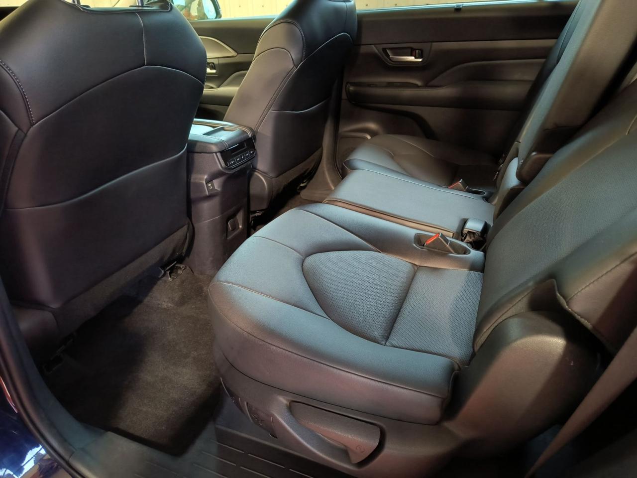 2024 Toyota Grand Highlander HYBRID XLE Photo