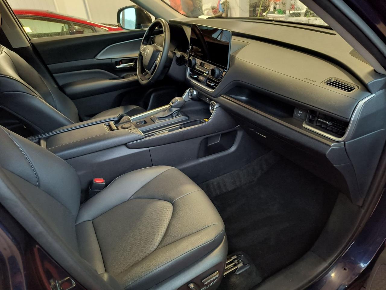 2024 Toyota Grand Highlander HYBRID XLE Photo