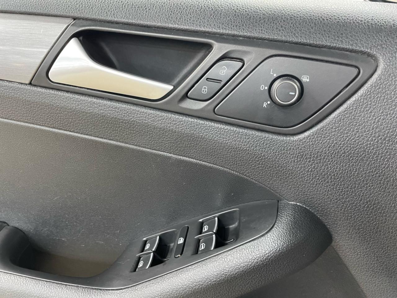 2017 Volkswagen Jetta 4dr 1.8 TSI Auto Highline