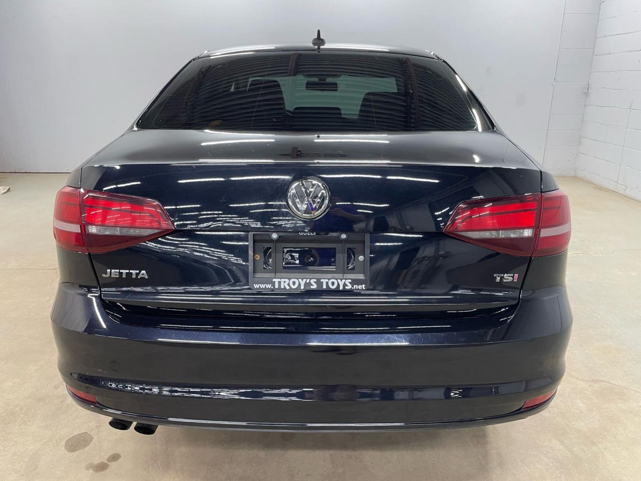 2017 Volkswagen Jetta 4dr 1.8 TSI Auto Highline