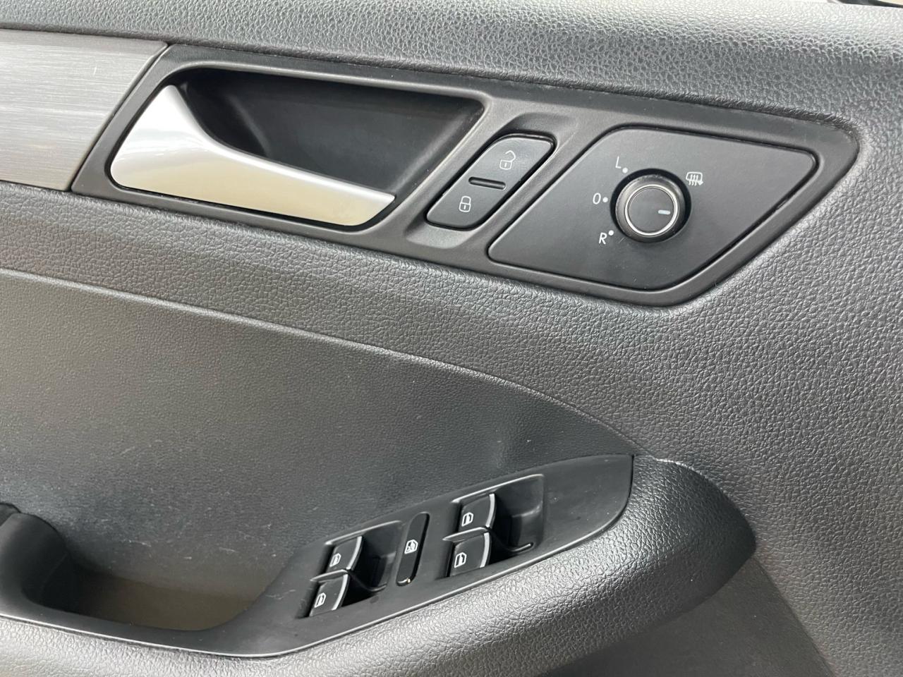 2017 Volkswagen Jetta 4dr 1.8 TSI Auto Highline