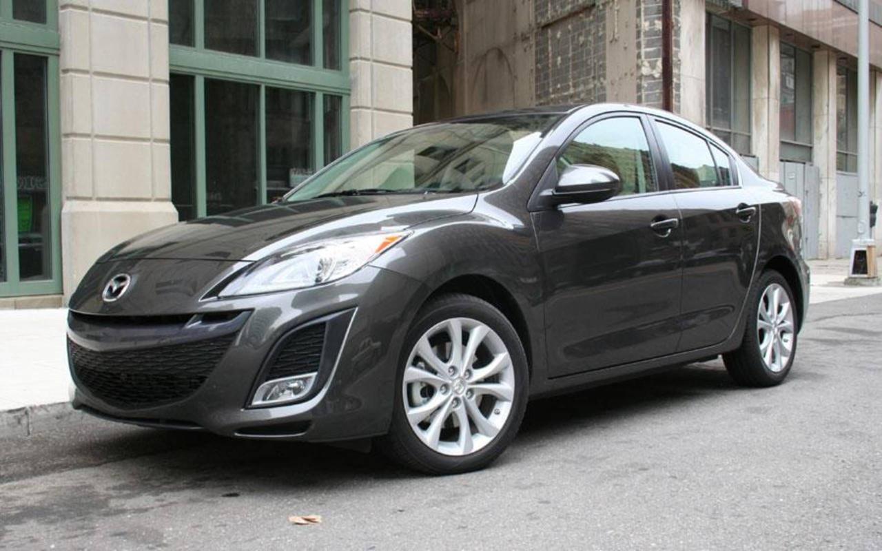 Used 2010 Mazda MAZDA3 GT/LOW KM/ LOADED / ICE COLD AC / SUNROOF / CLEAN for sale in Scarborough, ON