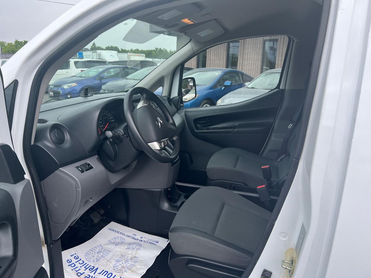 2021 Nissan NV200 SV - Photo #9