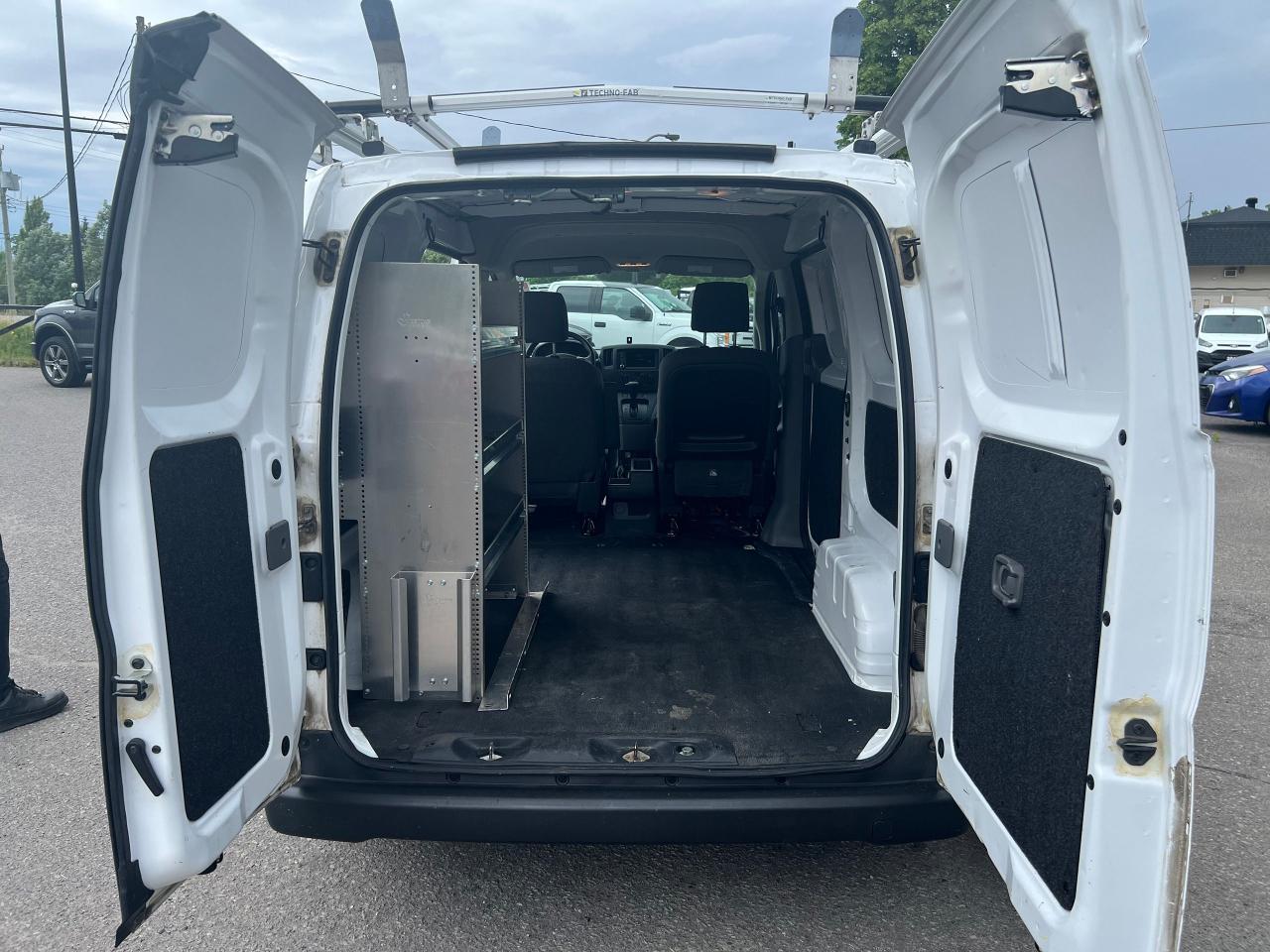 2021 Nissan NV200 SV - Photo #16