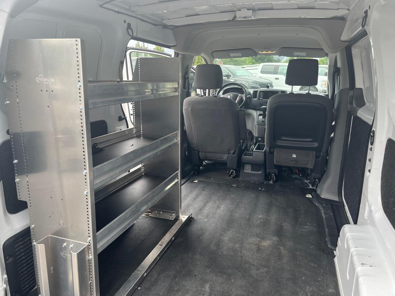2021 Nissan NV200 SV - Photo #17