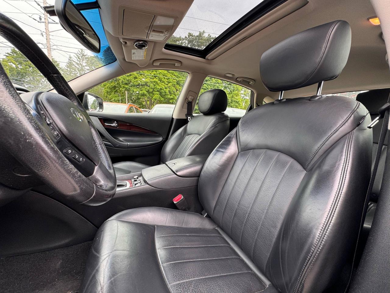 2016 Infiniti QX50 AWD - Photo #14