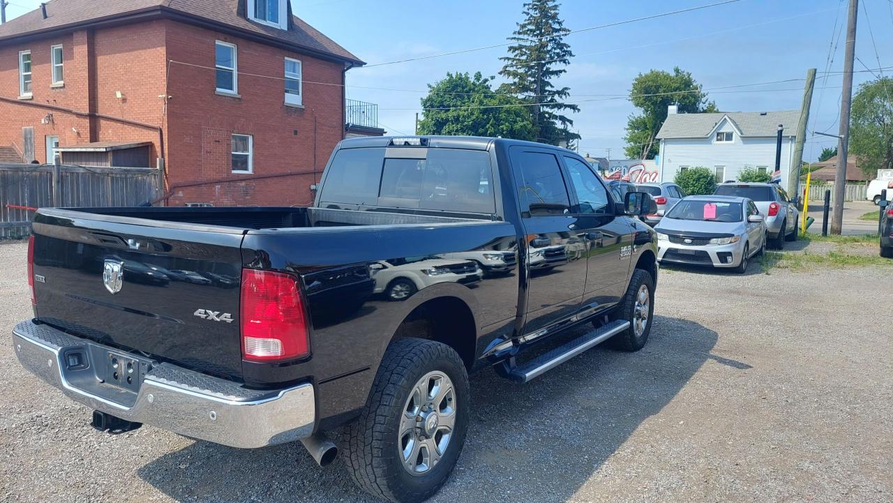 2018 RAM 2500 SLT - Photo #4